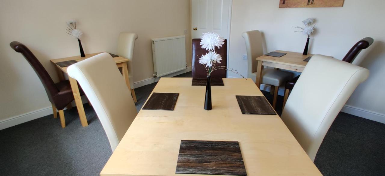 לייסטר Aaron Lodge Guest House מראה חיצוני תמונה