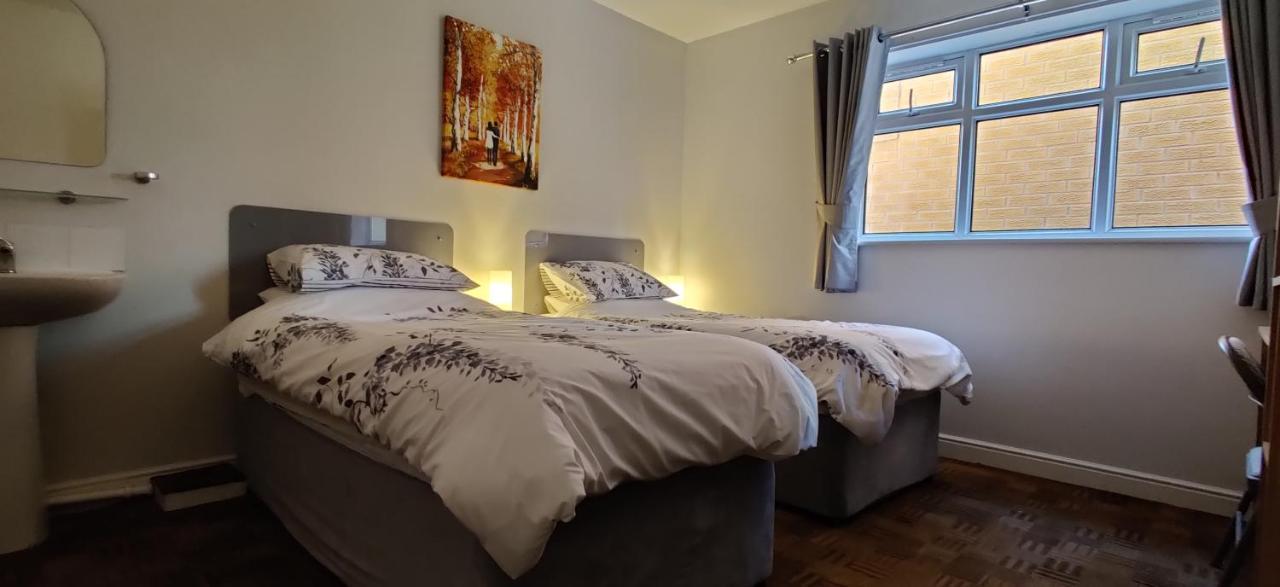 לייסטר Aaron Lodge Guest House מראה חיצוני תמונה