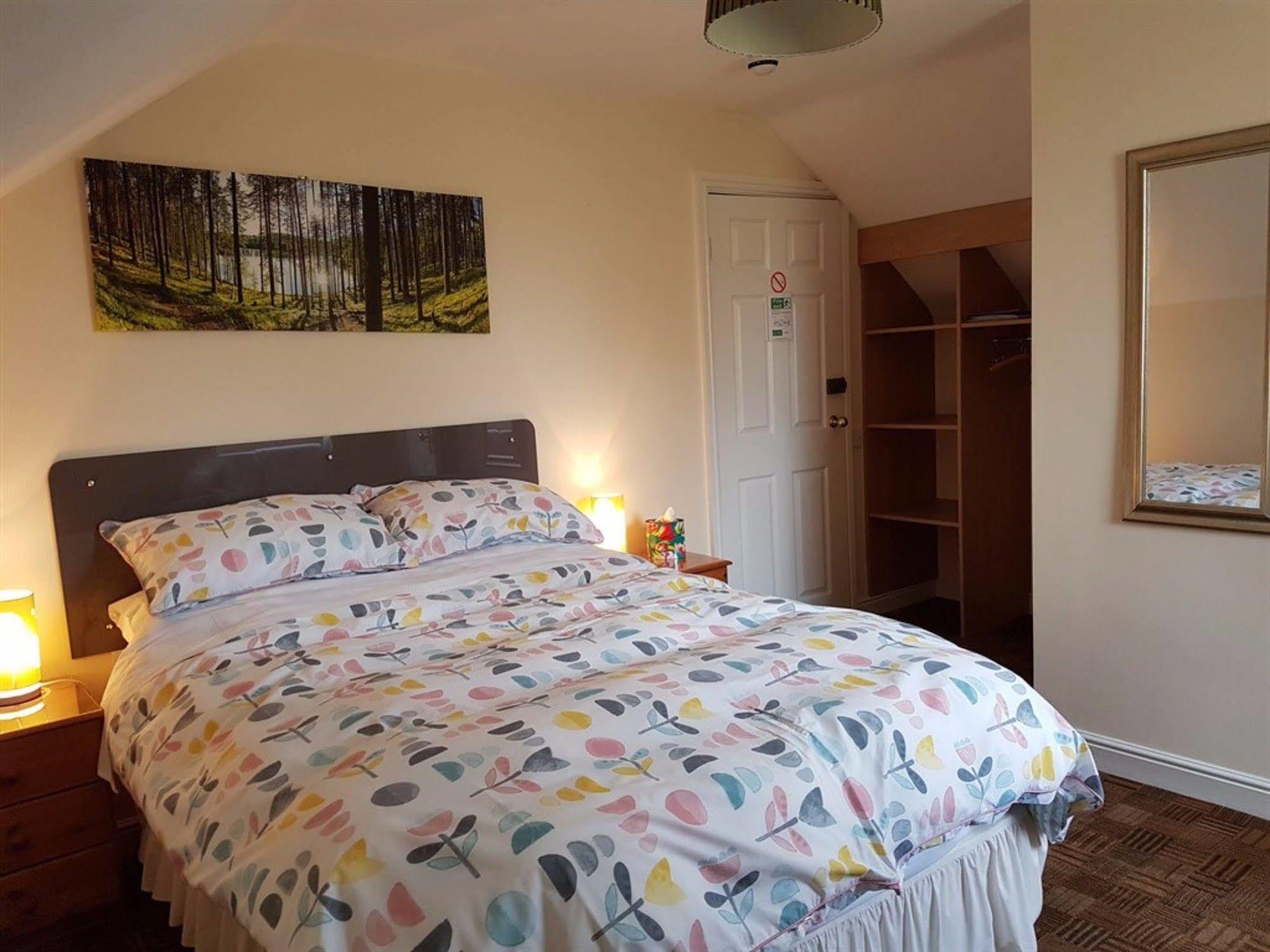 לייסטר Aaron Lodge Guest House מראה חיצוני תמונה