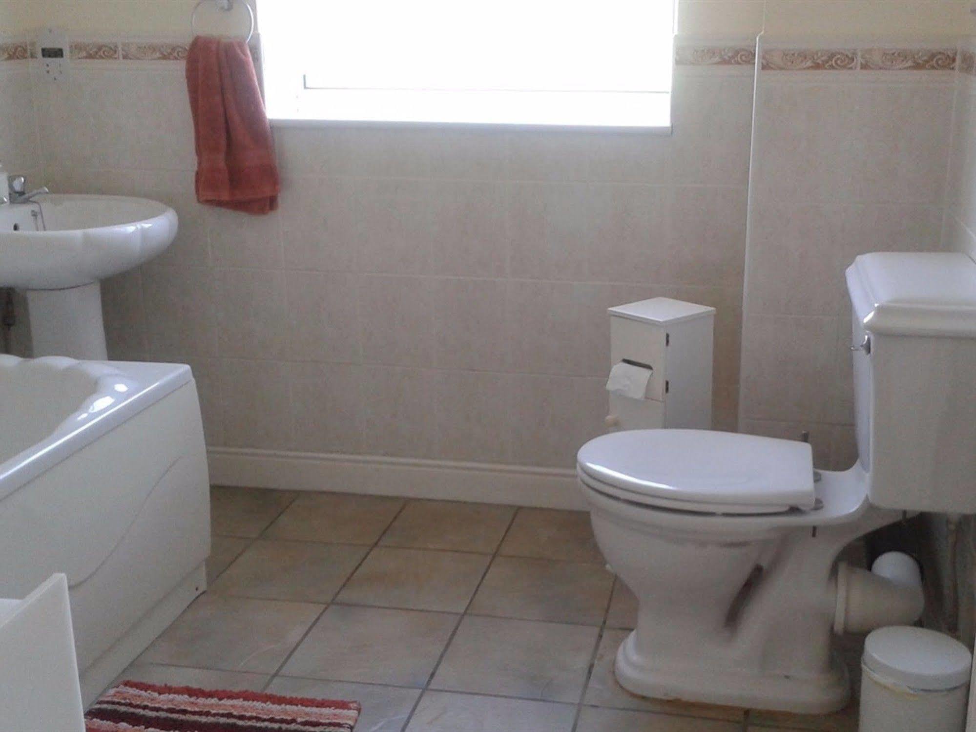 לייסטר Aaron Lodge Guest House מראה חיצוני תמונה