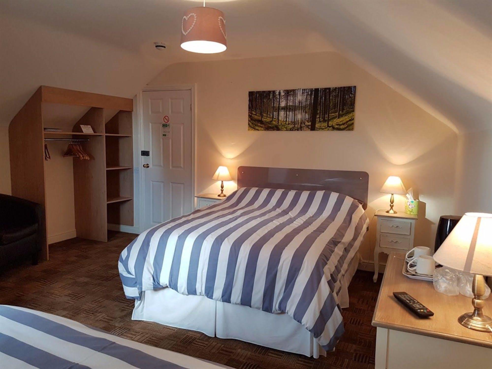 לייסטר Aaron Lodge Guest House מראה חיצוני תמונה